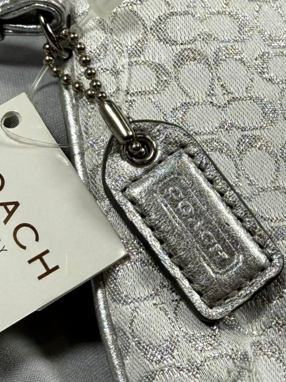 Coach F40317 Silver Metallic Signature C Wristlet NWT Y2K Glam - Picture 7 of 9